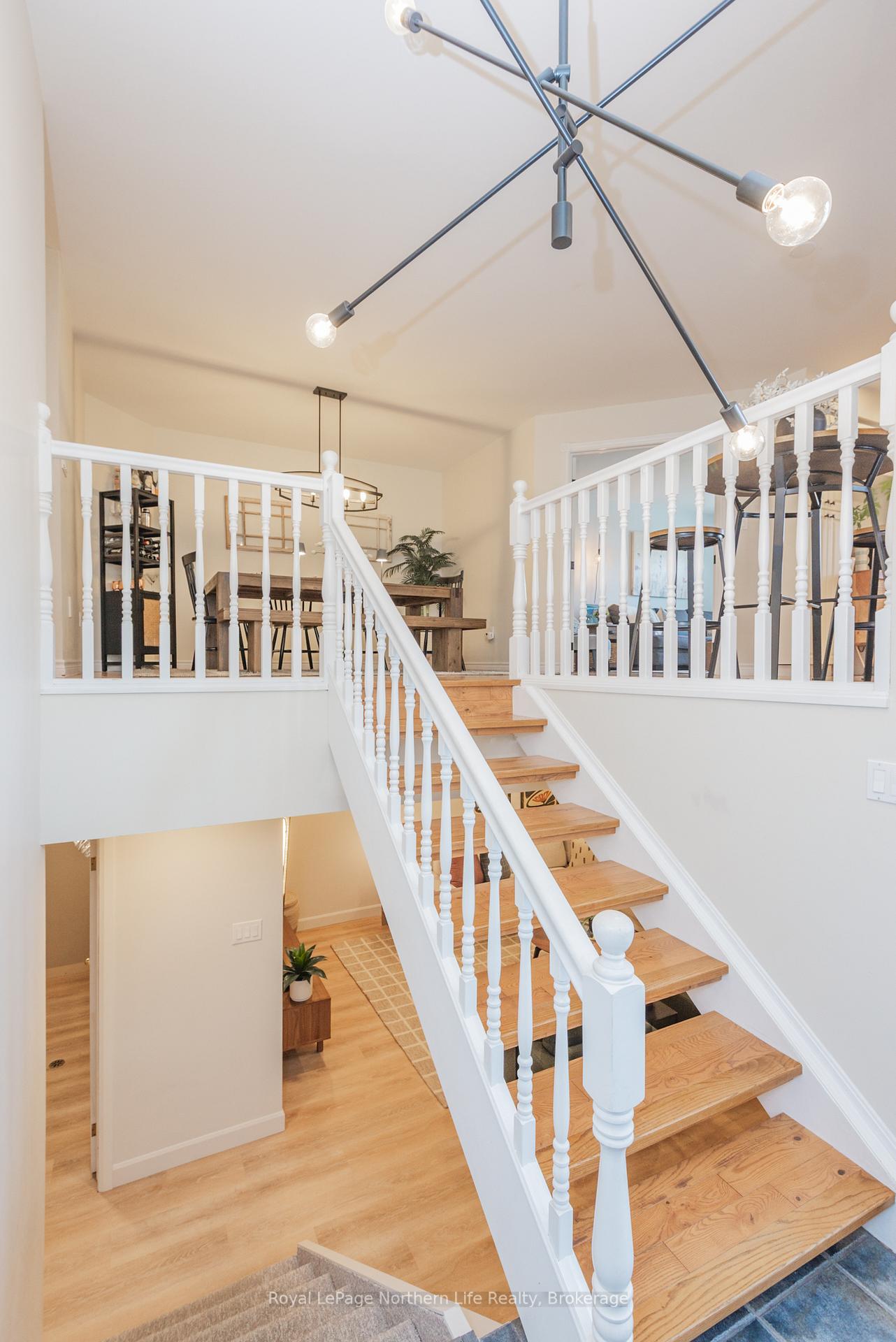 Photo 4 of 523 Bromley Avenue, North Bay, Widdifield — HOMEH