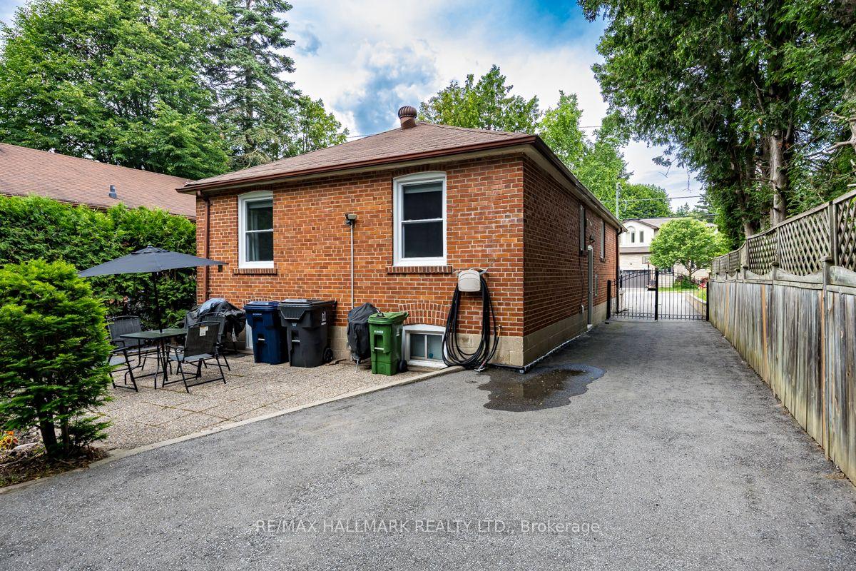 Photo 17 of 193 Ferris Road, Toronto, O'Connor-Parkview — HOMEH