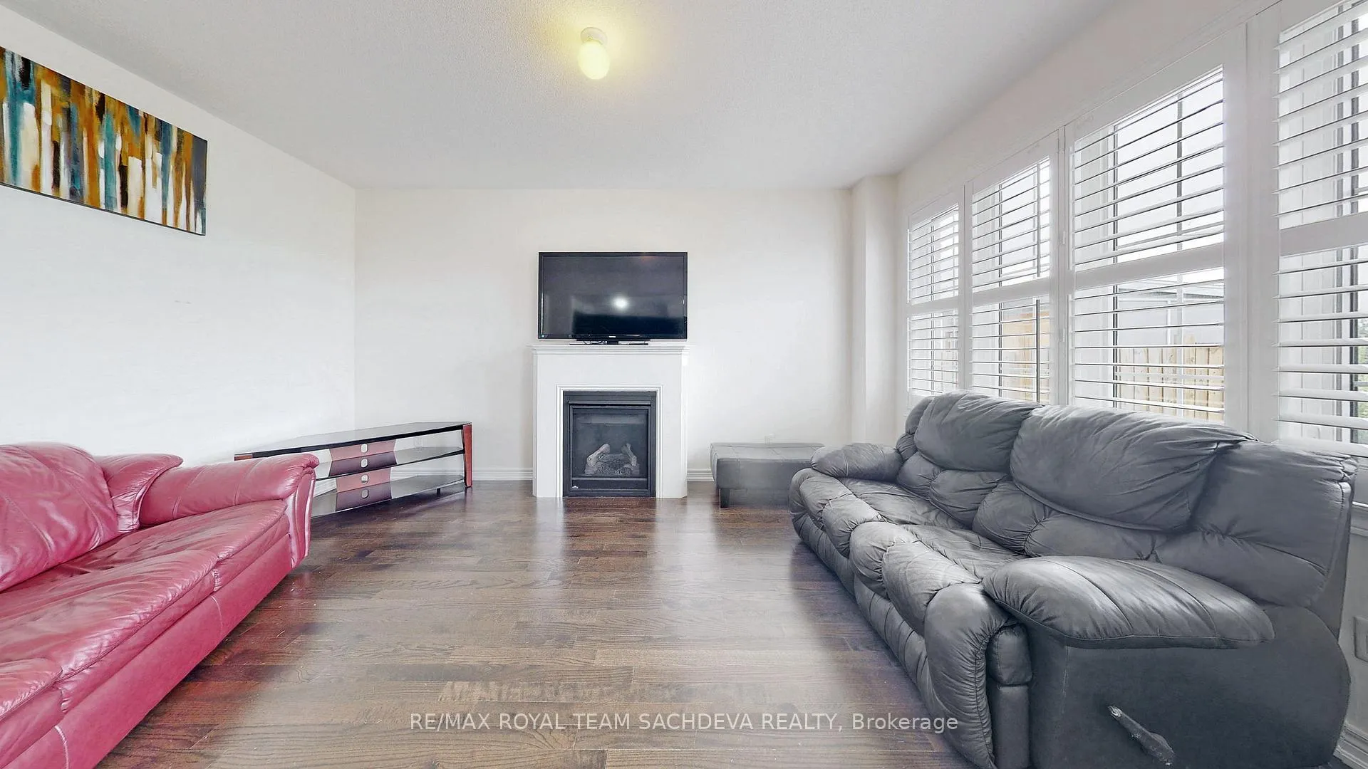 Photo 3 of 95 Fred Jackman Avenue, Clarington, Bowmanville — HOMEH