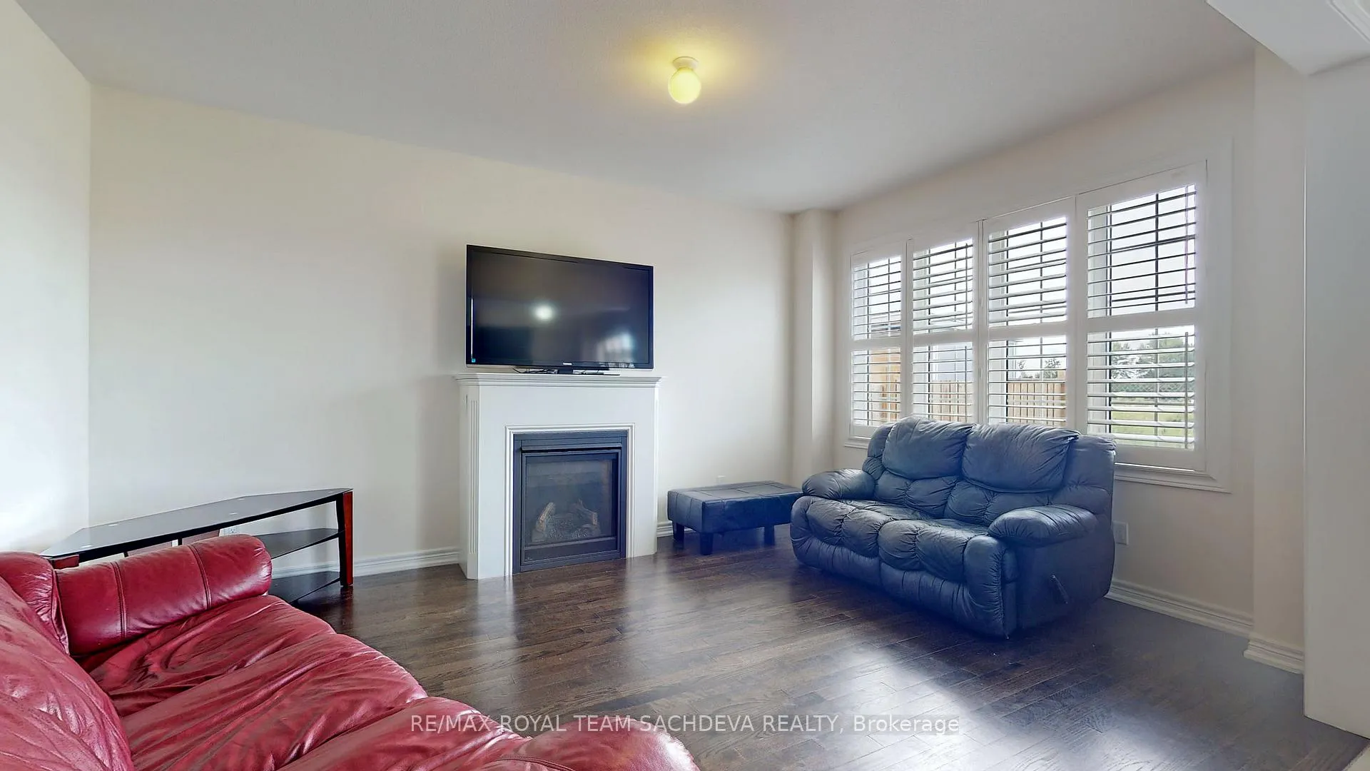 Photo 4 of 95 Fred Jackman Avenue, Clarington, Bowmanville — HOMEH