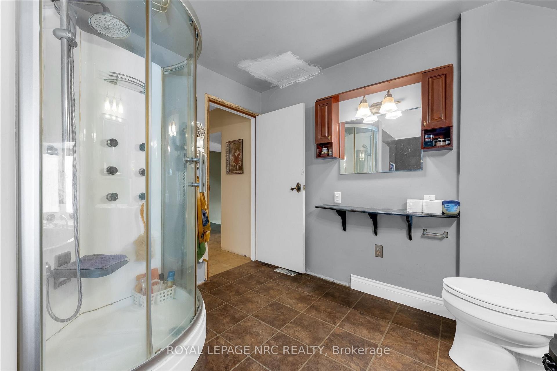 Photo 21 of 4271 Elgin Street, Niagara Falls, Downtown — HOMEH