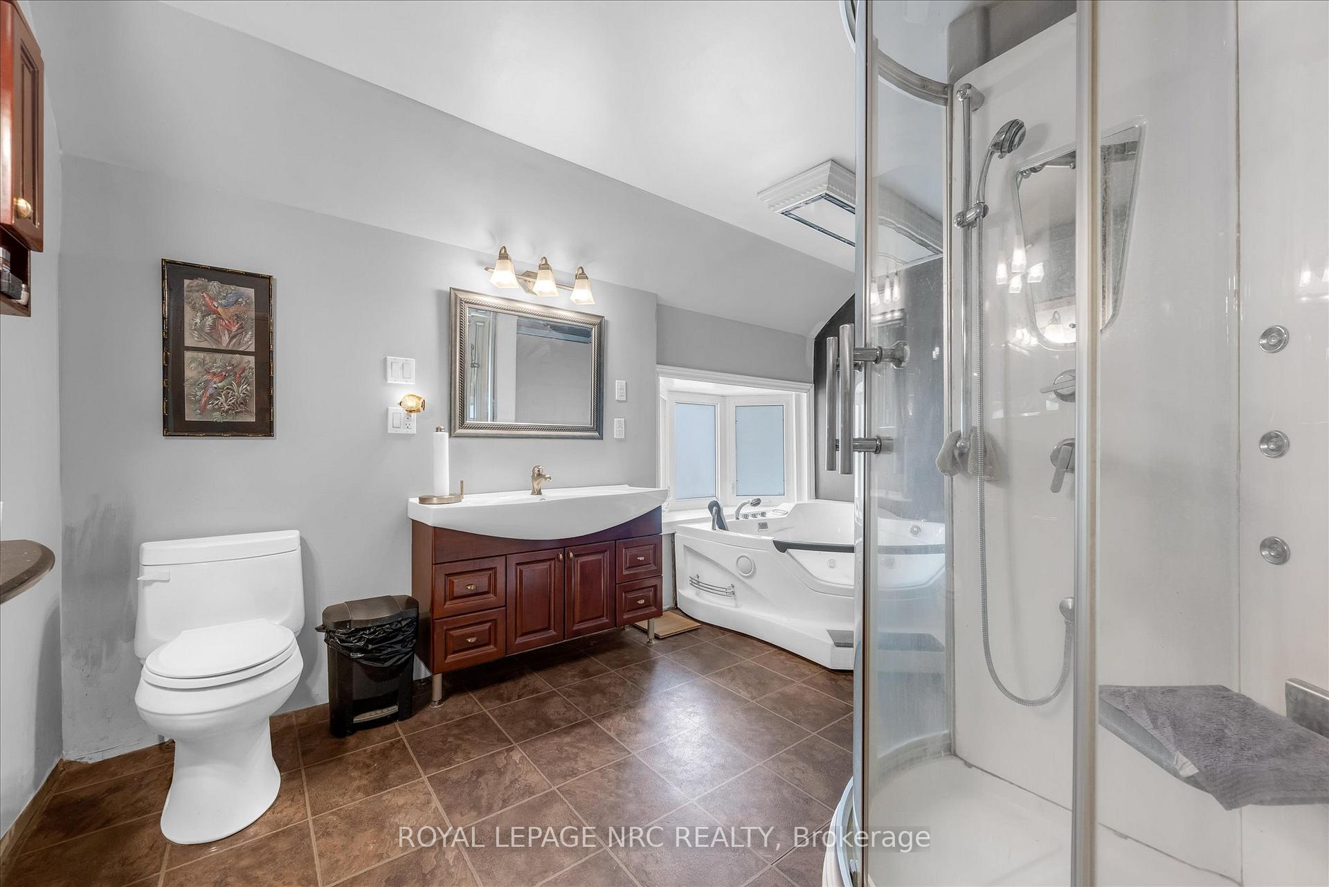 Photo 22 of 4271 Elgin Street, Niagara Falls, Downtown — HOMEH
