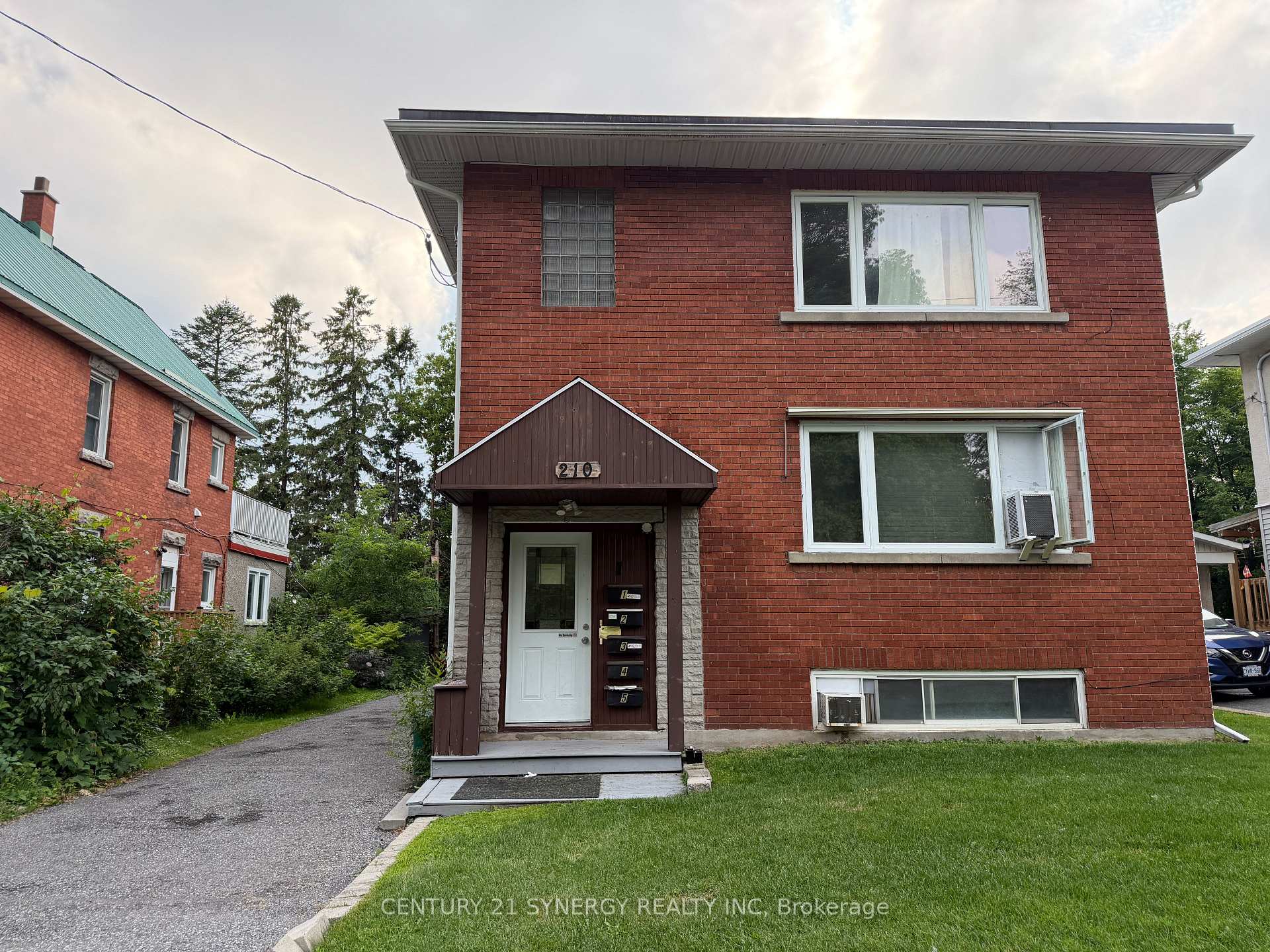 Photo 1 of Unit 5, 210 Cantin Street, Ottawa, Vanier — HOMEH