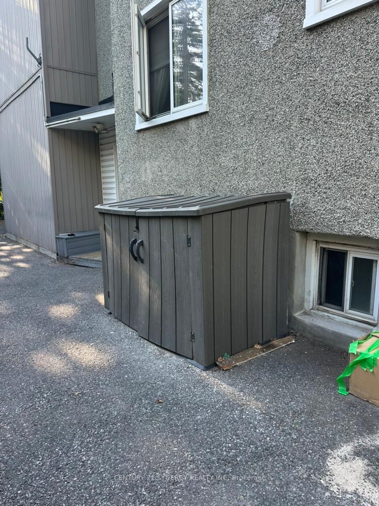 Photo 5 of Unit 5, 210 Cantin Street, Ottawa, Vanier — HOMEH