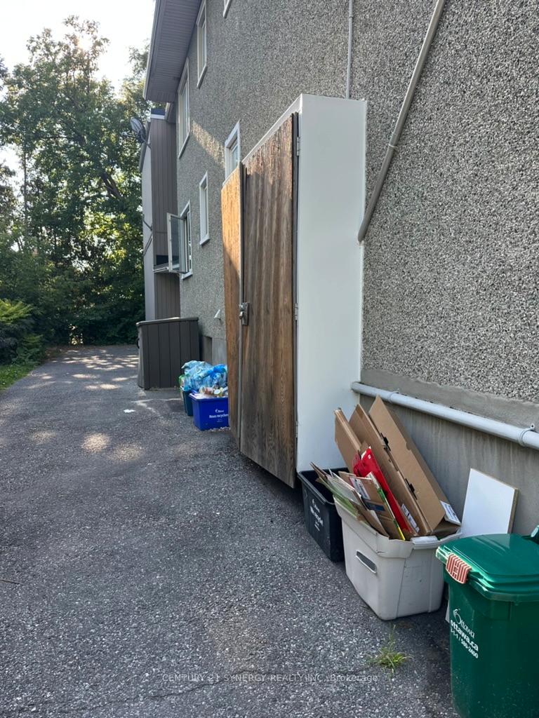 Photo 6 of Unit 5, 210 Cantin Street, Ottawa, Vanier — HOMEH