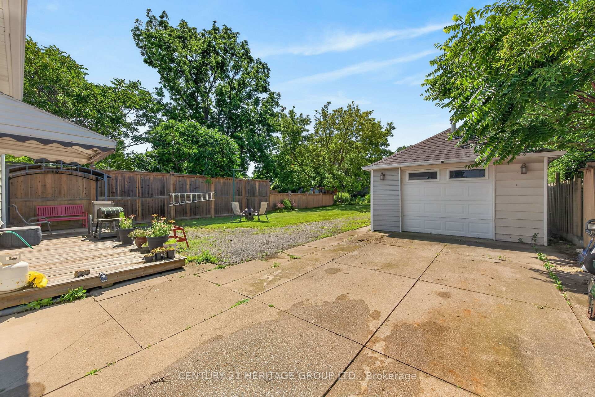 Photo 39 of 208 Carlton Street, St. Catharines, Downtown — HOMEH