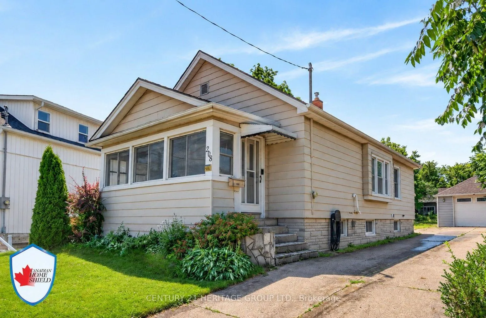 Photo of 208 Carlton Street