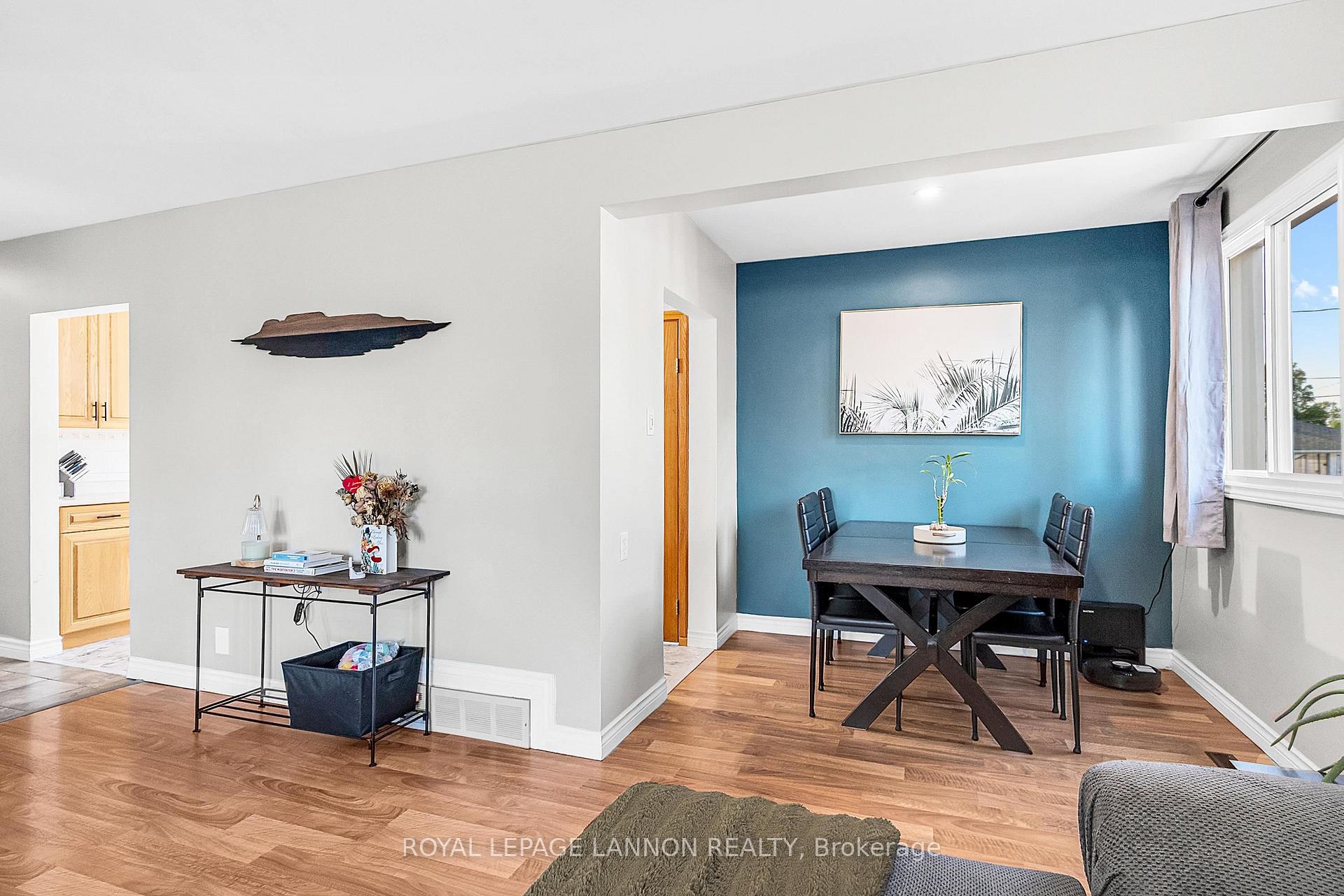 Photo 10 of 174 Clarkson Street N, Thunder Bay, Grandview — HOMEH