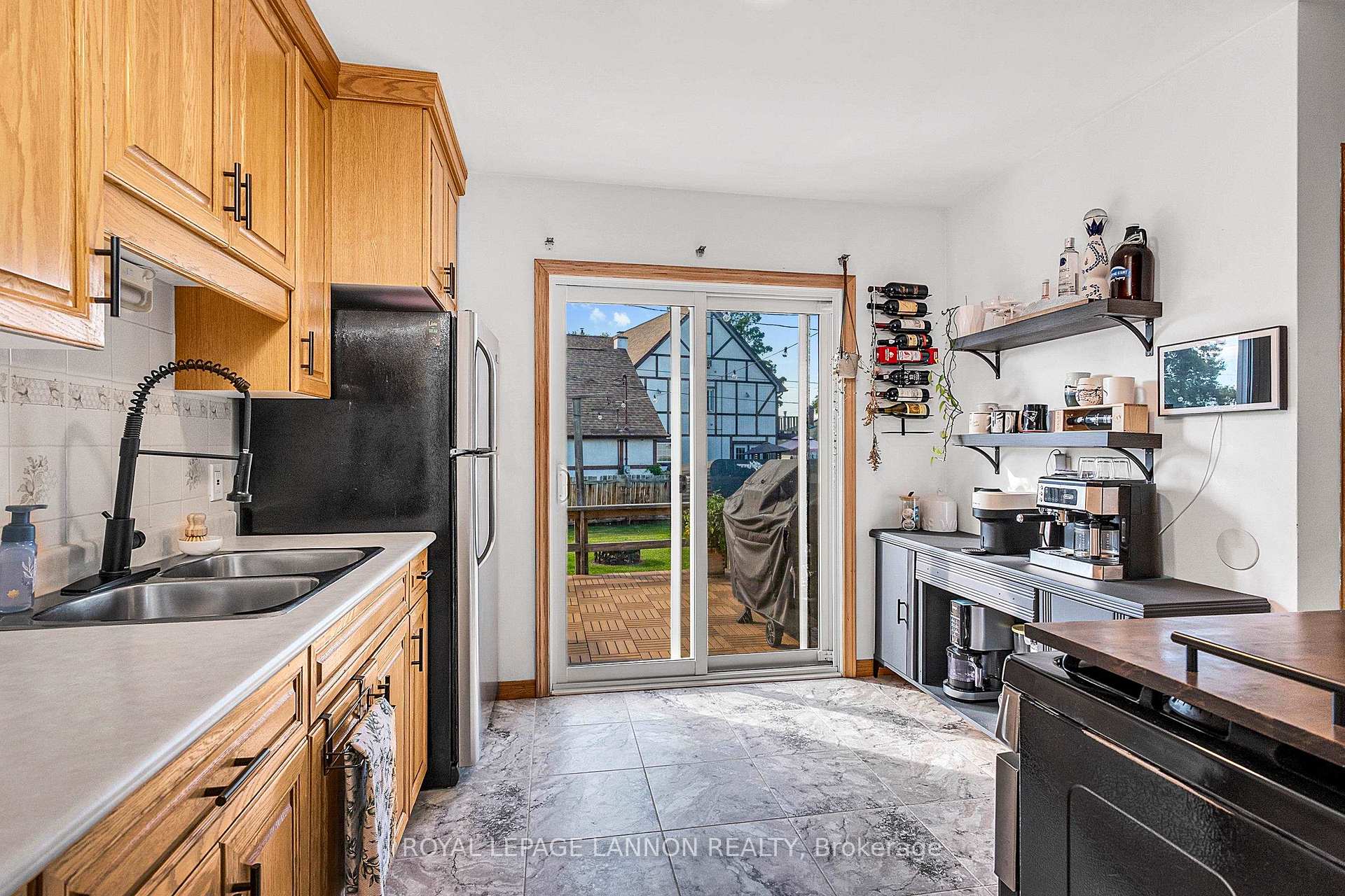 Photo 14 of 174 Clarkson Street N, Thunder Bay, Grandview — HOMEH
