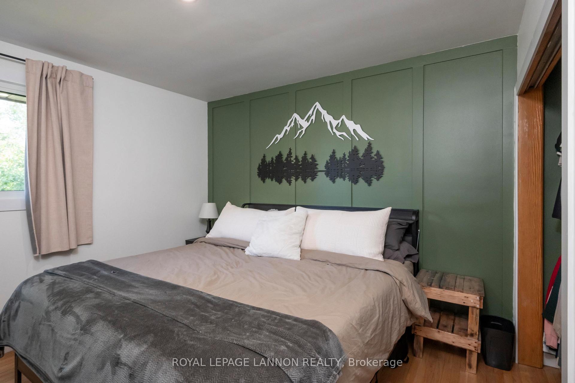 Photo 16 of 174 Clarkson Street N, Thunder Bay, Grandview — HOMEH