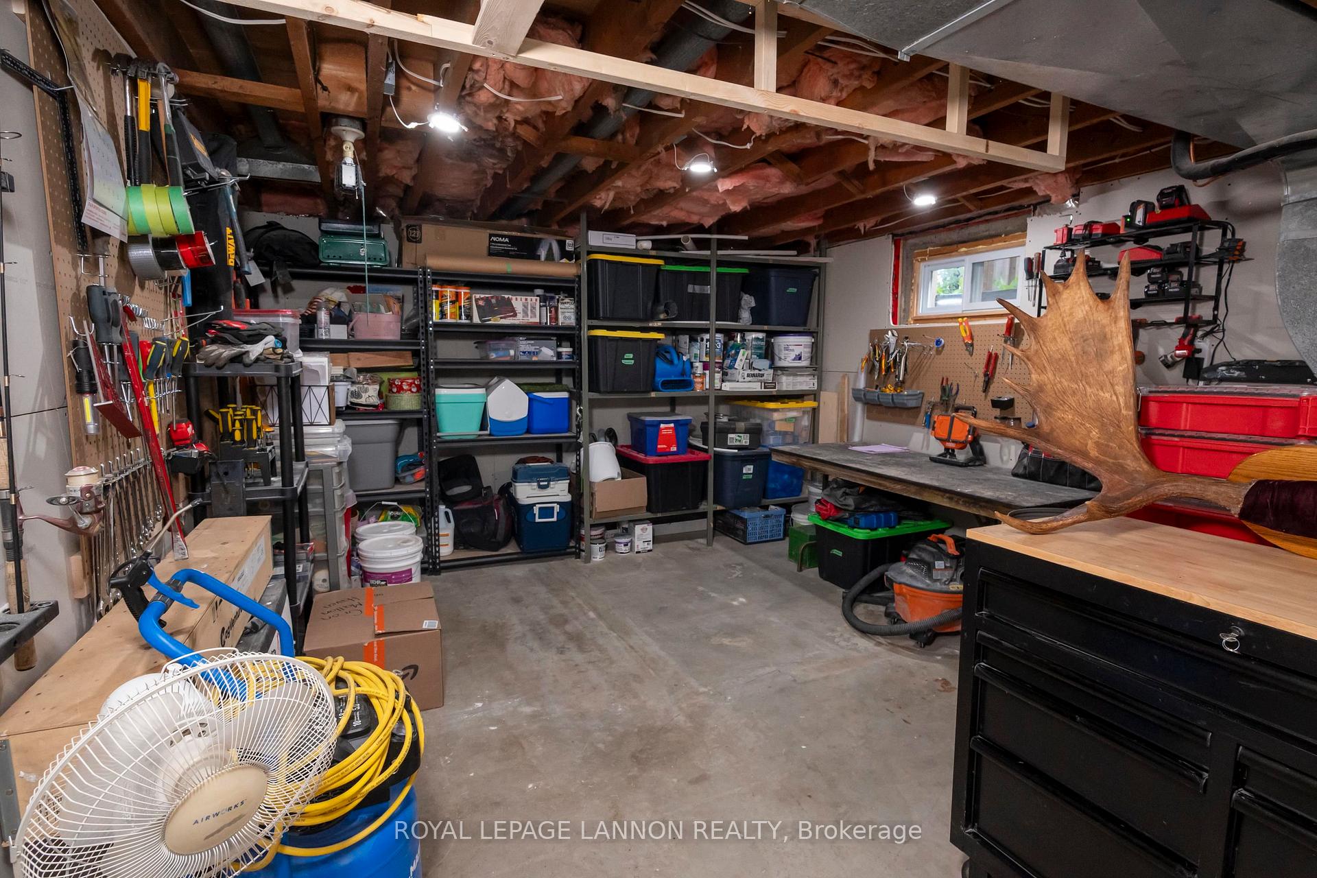 Photo 32 of 174 Clarkson Street N, Thunder Bay, Grandview — HOMEH