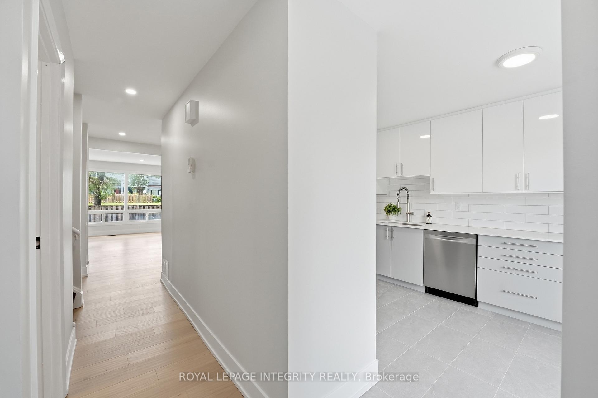 Photo 5 of Unit 14, 3565 Downpatrick Road, Ottawa, Windsor Park Village — HOMEH