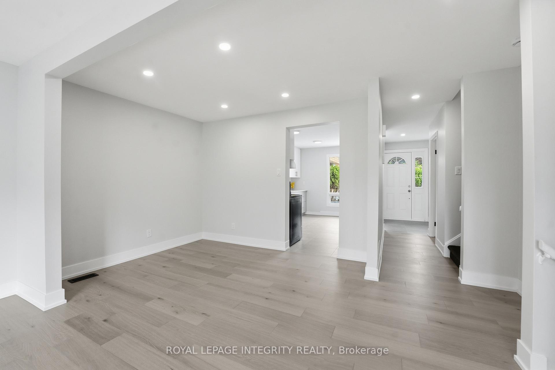 Photo 12 of Unit 14, 3565 Downpatrick Road, Ottawa, Windsor Park Village — HOMEH