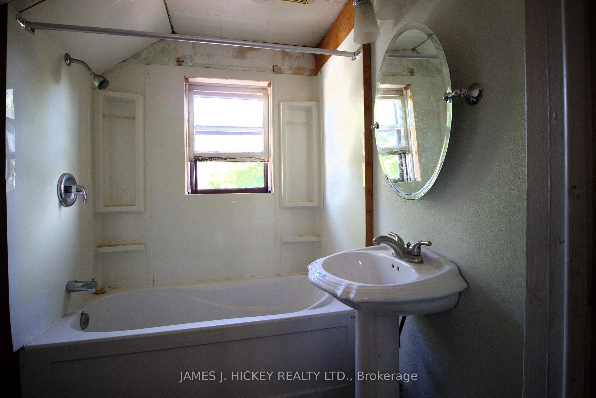Photo 19 of 979 Lea Street, Pembroke, Pembroke — HOMEH