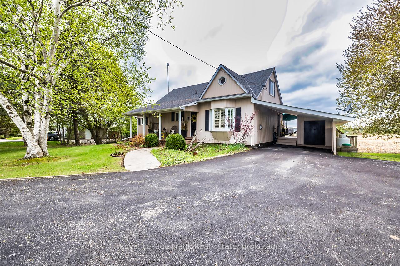 Photo of 1361 Highway 7A
