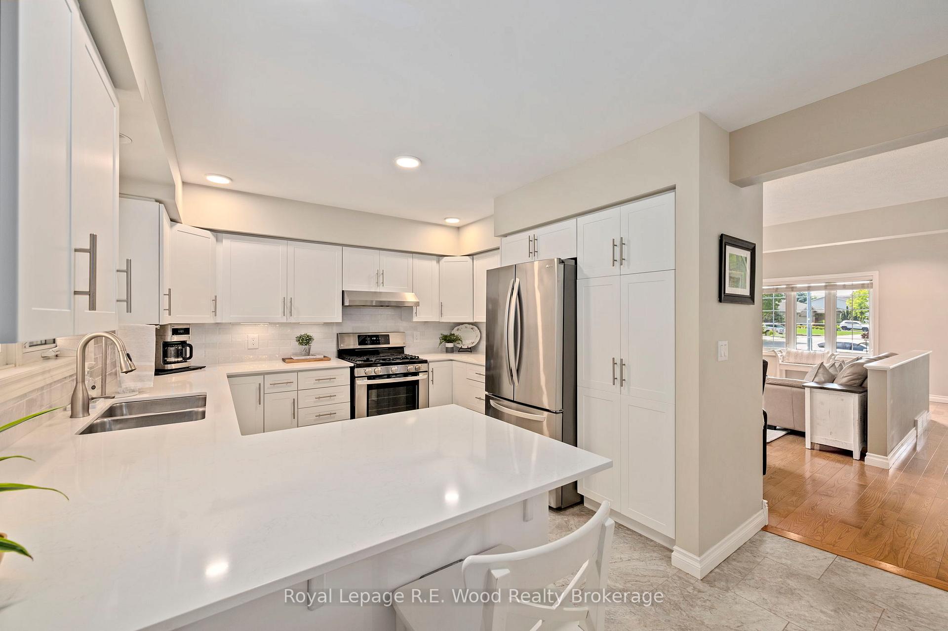 Photo 14 of 117 Allen Street, Tillsonburg — HOMEH