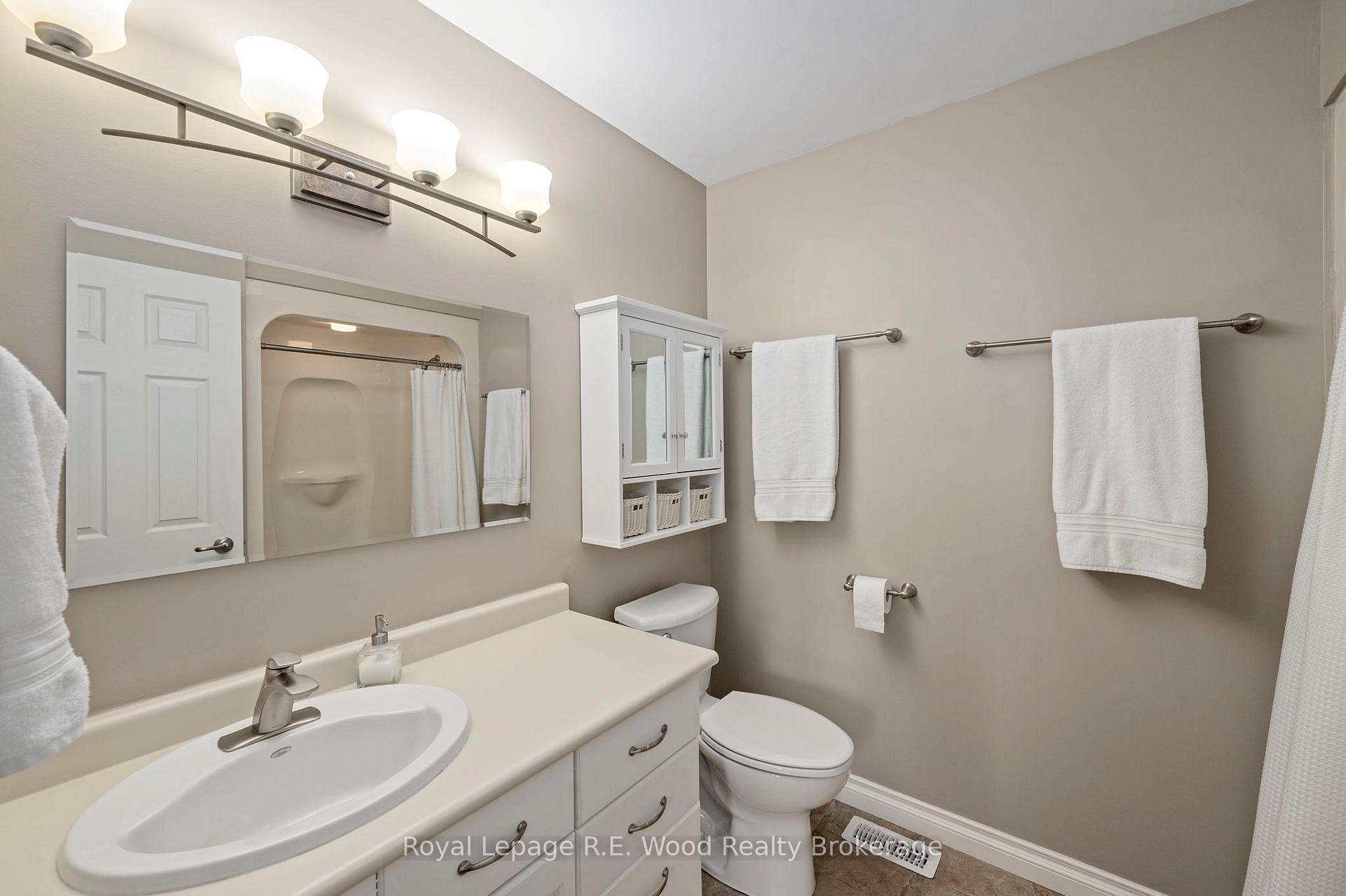 Photo 21 of 117 Allen Street, Tillsonburg — HOMEH