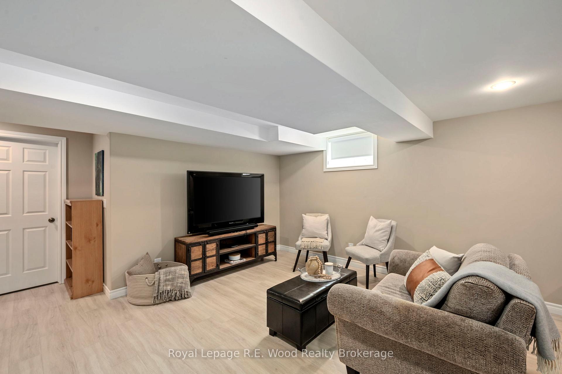 Photo 26 of 117 Allen Street, Tillsonburg — HOMEH
