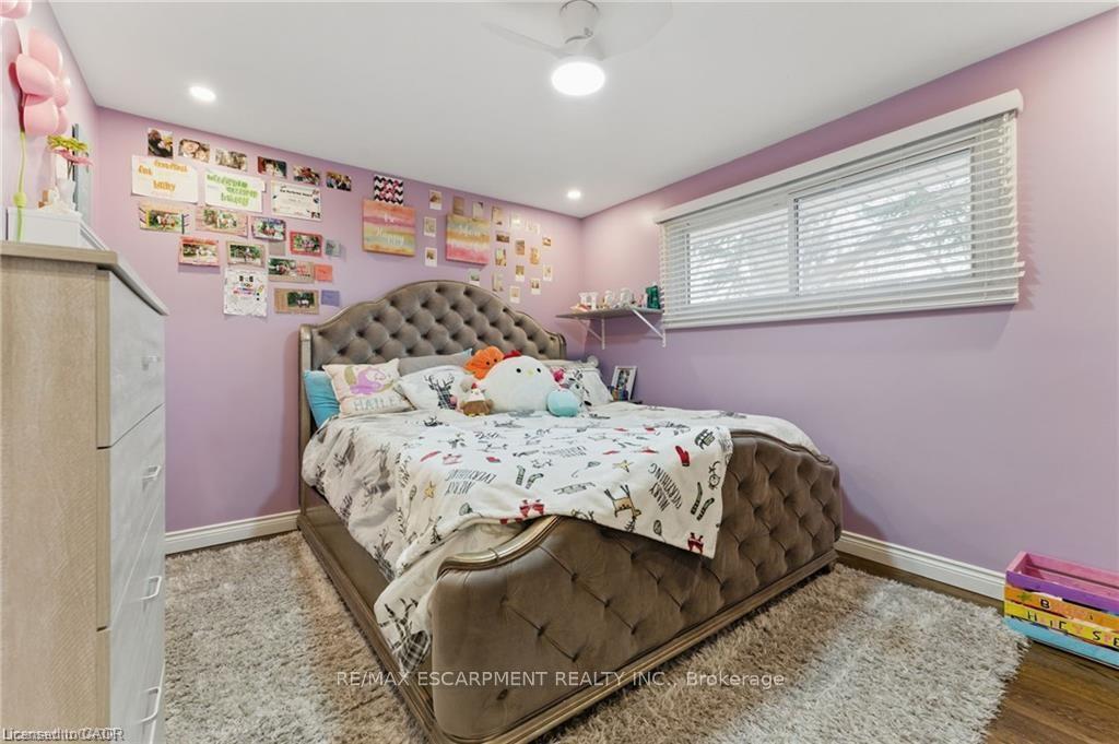 Photo 20 of 160 Council Crescent, Hamilton, Ancaster — HOMEH