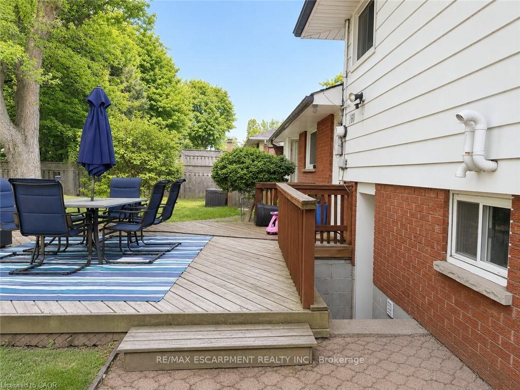 Photo 24 of 160 Council Crescent, Hamilton, Ancaster — HOMEH