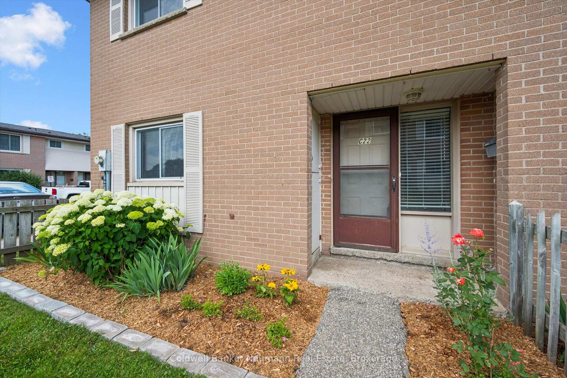 Front of Unit C-22, 427 Victoria Road
