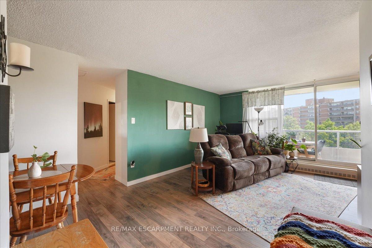 Photo 6 of Unit 801, 1966 Main Street W, Hamilton, Ainslie Wood — HOMEH