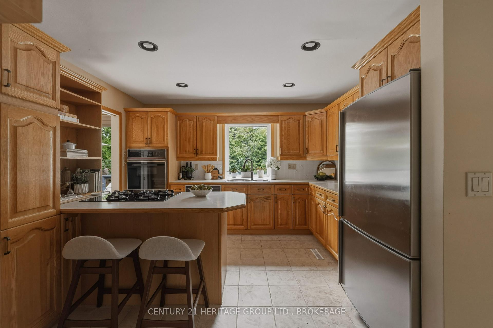 Photo 11 of 30 Lakeland Point Drive, Kingston, City SouthWest — HOMEH