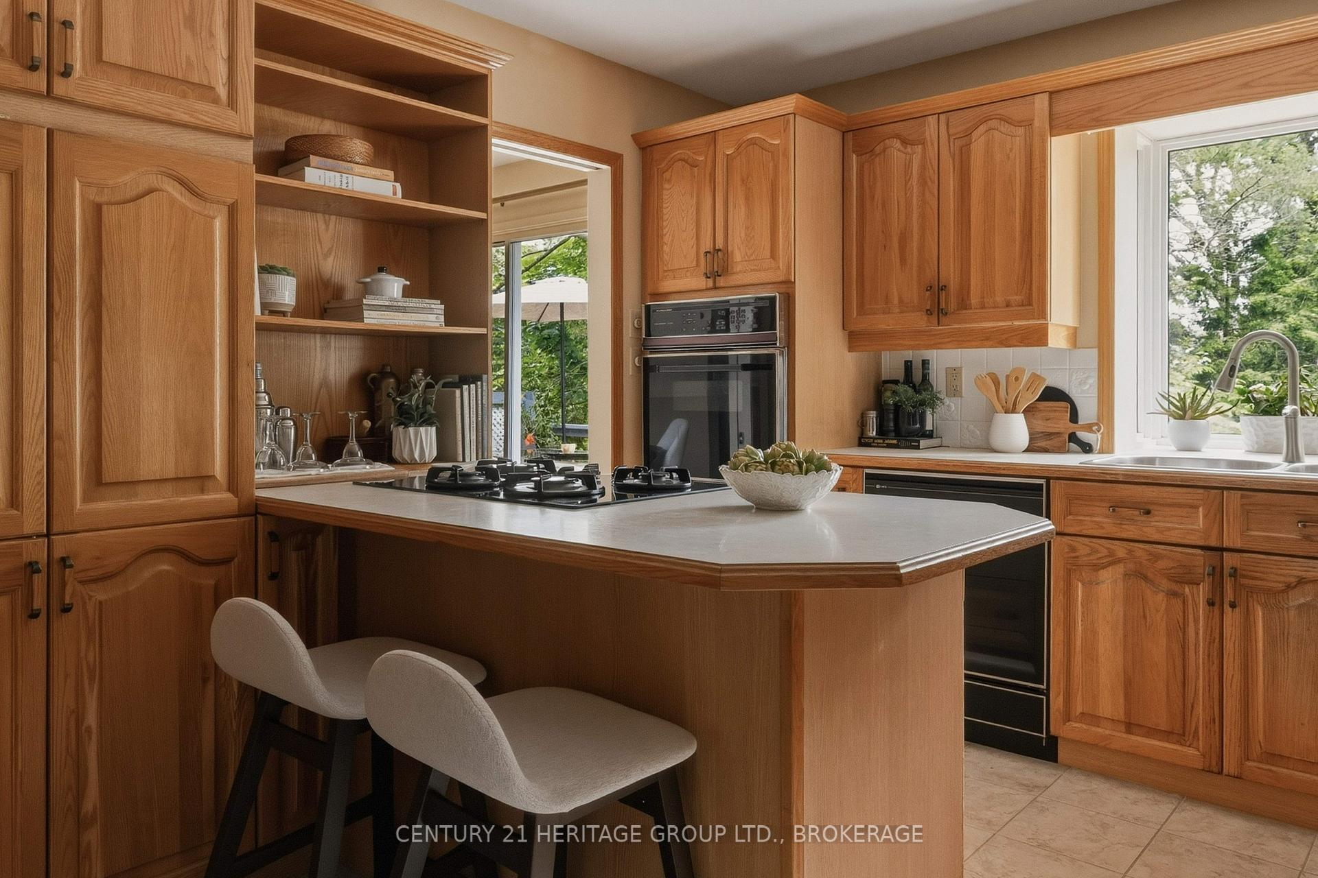 Photo 12 of 30 Lakeland Point Drive, Kingston, City SouthWest — HOMEH
