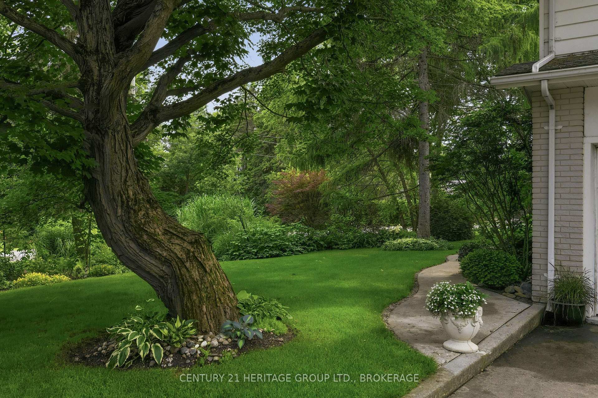 Photo 31 of 30 Lakeland Point Drive, Kingston, City SouthWest — HOMEH