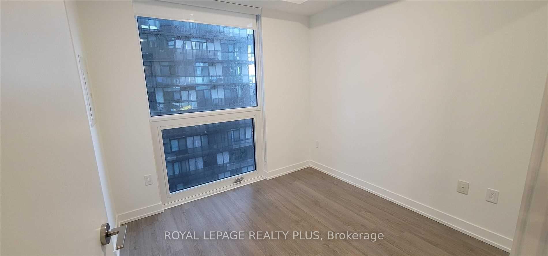 Photo 2 of Unit 1807, 39 Roehampton Avenue E, Toronto, Mount Pleasant West — HOMEH