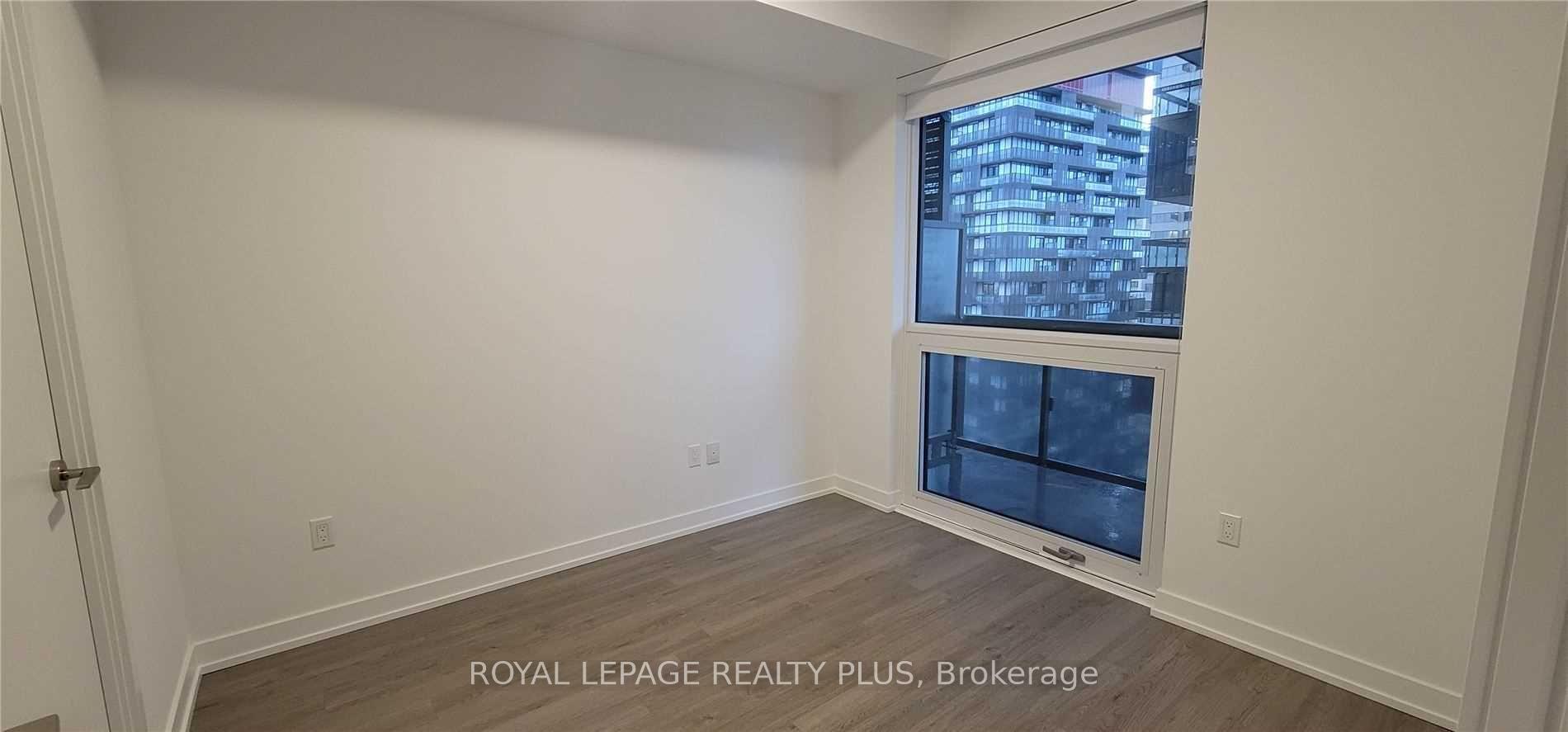 Photo 6 of Unit 1807, 39 Roehampton Avenue E, Toronto, Mount Pleasant West — HOMEH
