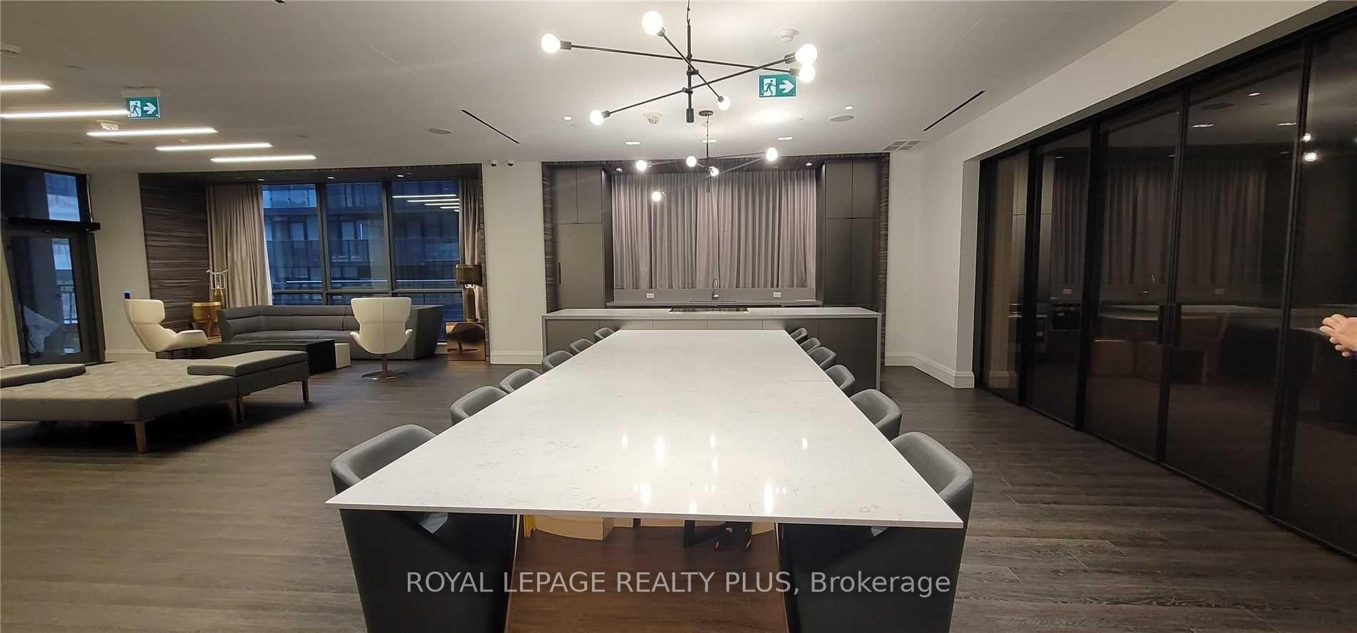 Photo 18 of Unit 1807, 39 Roehampton Avenue E, Toronto, Mount Pleasant West — HOMEH
