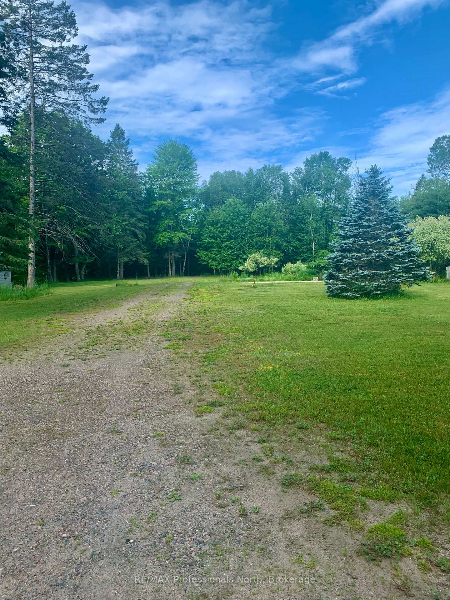 Photo 1 of 2075 Wigamog Road, Dysart et al, Dysart — HOMEH