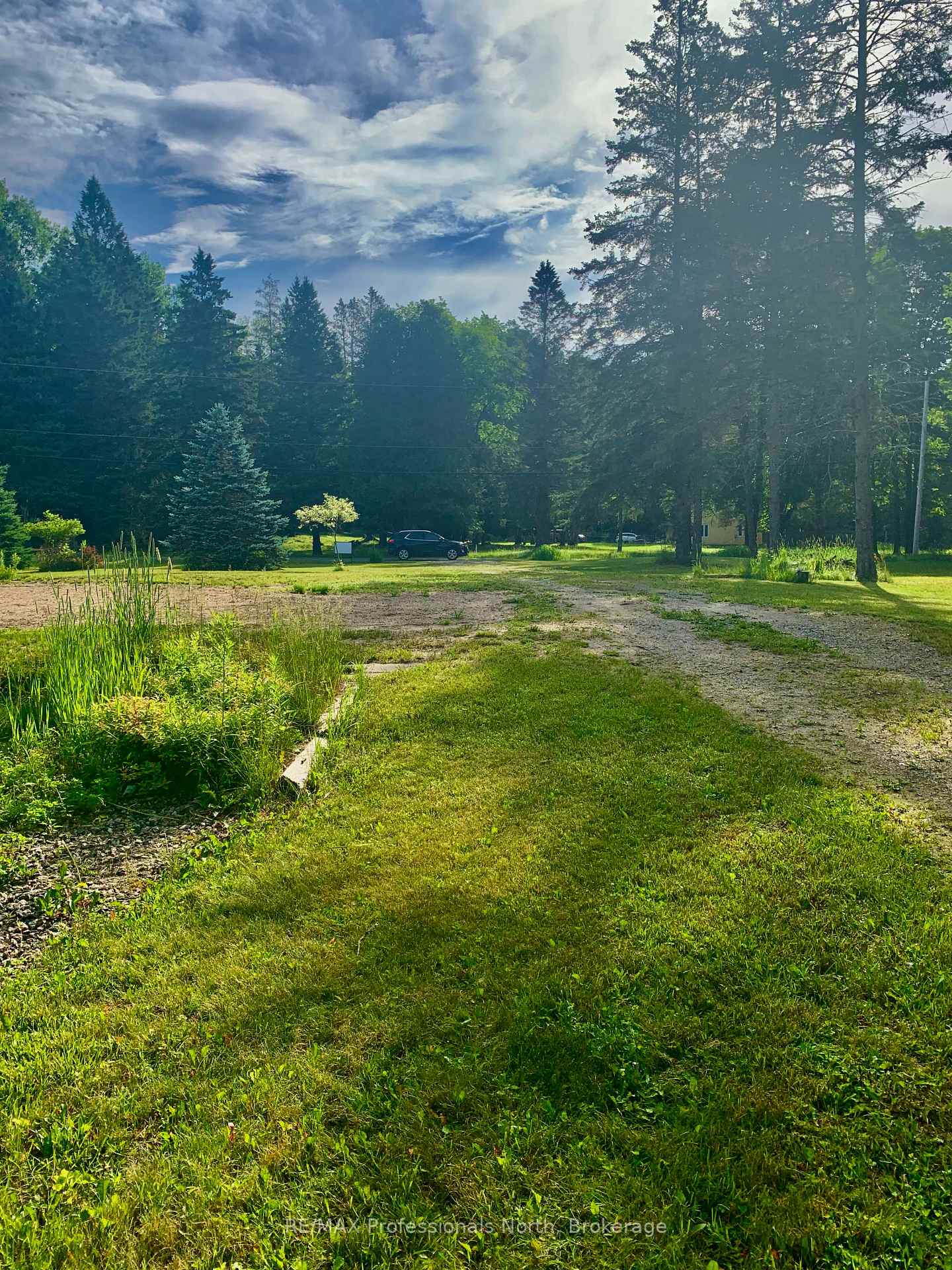 Photo 17 of 2075 Wigamog Road, Dysart et al, Dysart — HOMEH