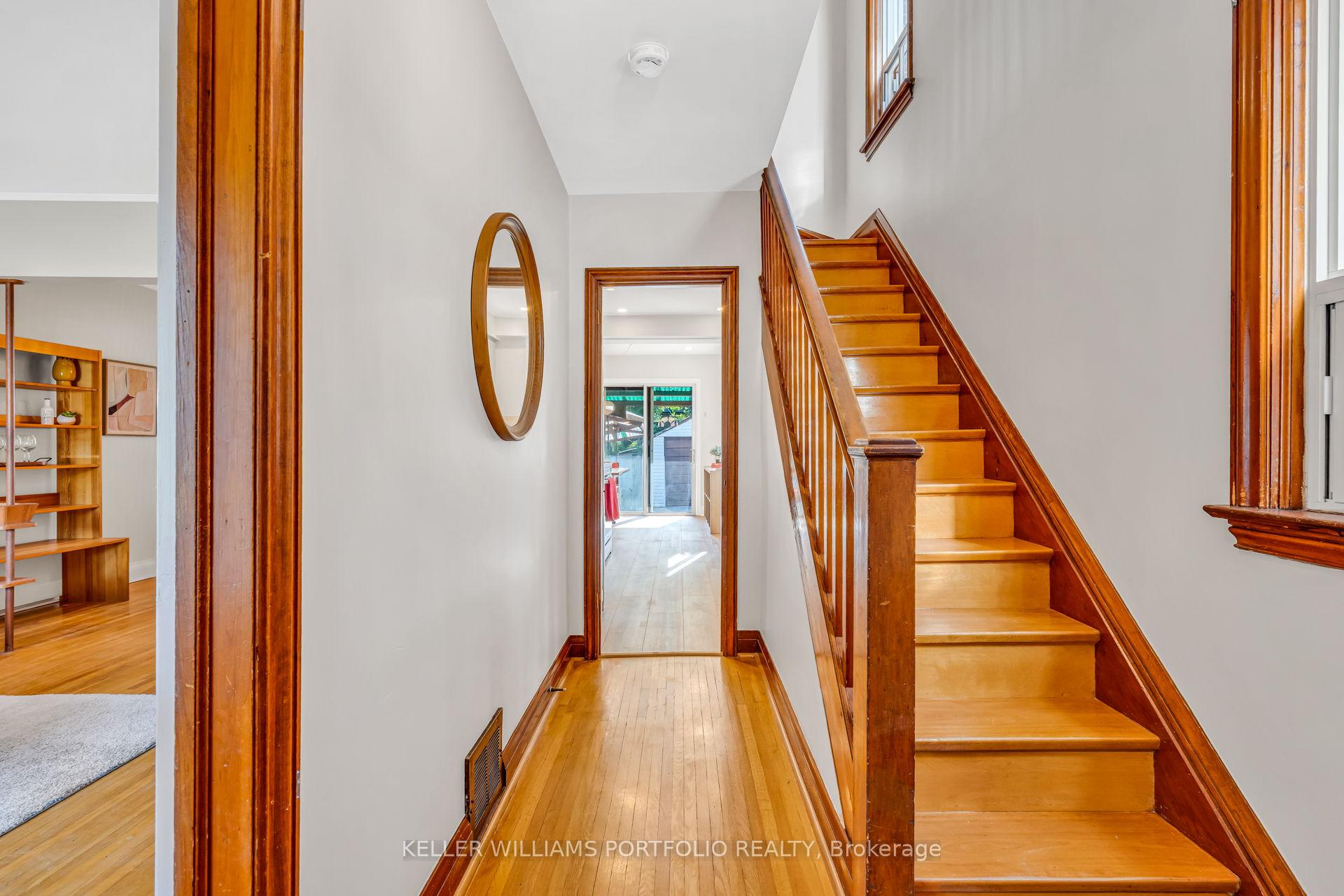 Photo 4 of 210 Bicknell Avenue, Toronto, Keelesdale-Eglinton West — HOMEH