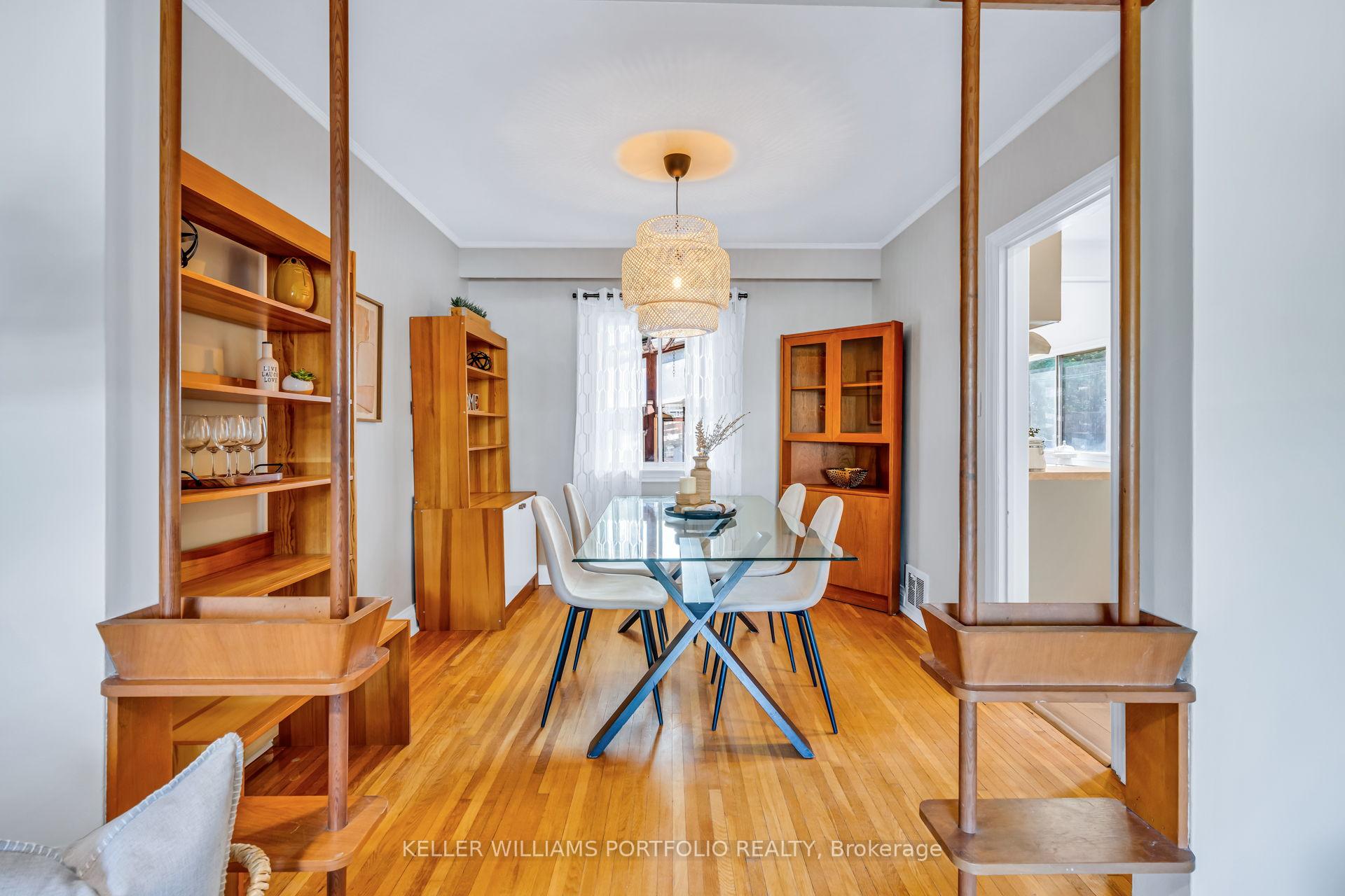Photo 5 of 210 Bicknell Avenue, Toronto, Keelesdale-Eglinton West — HOMEH