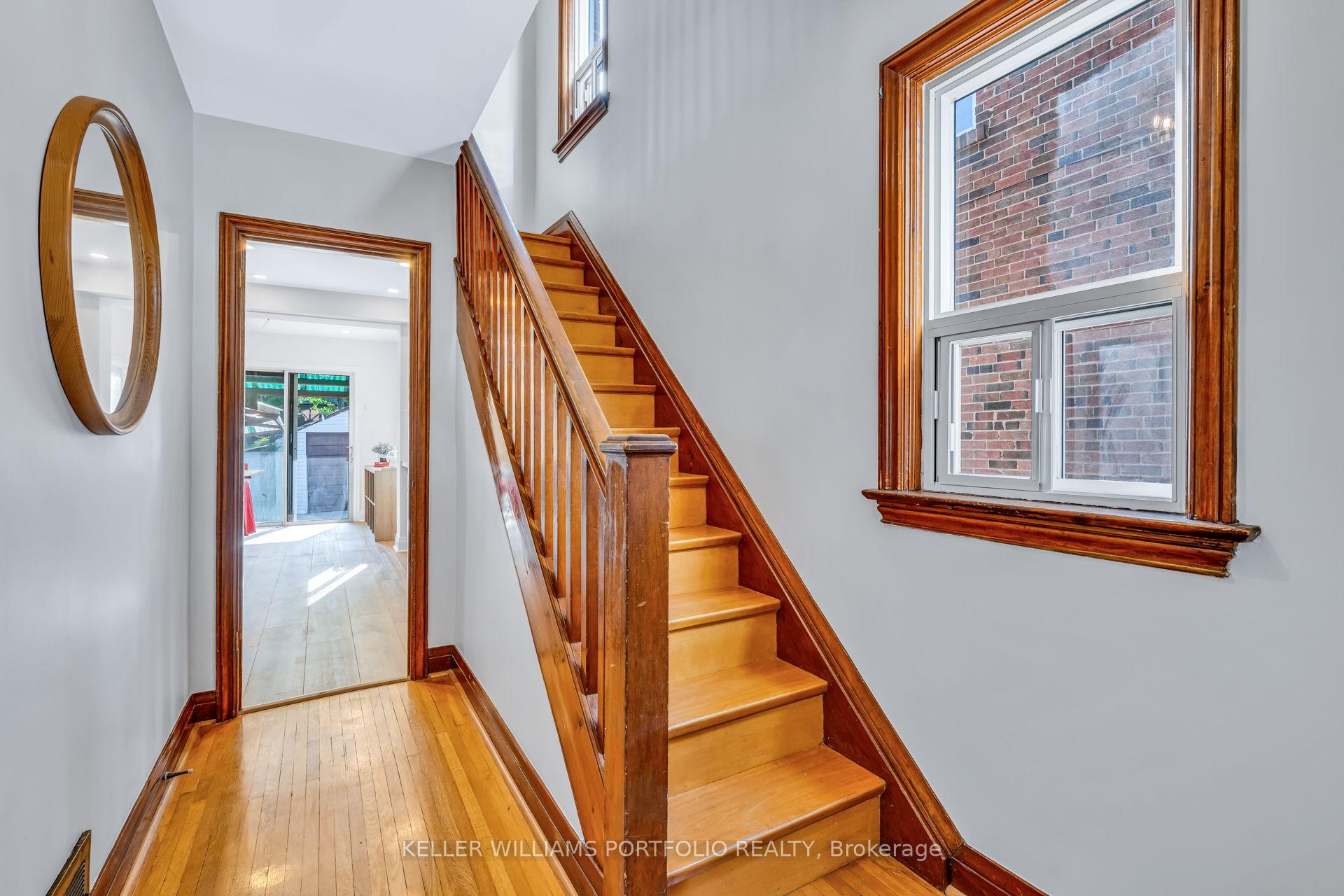 Photo 14 of 210 Bicknell Avenue, Toronto, Keelesdale-Eglinton West — HOMEH