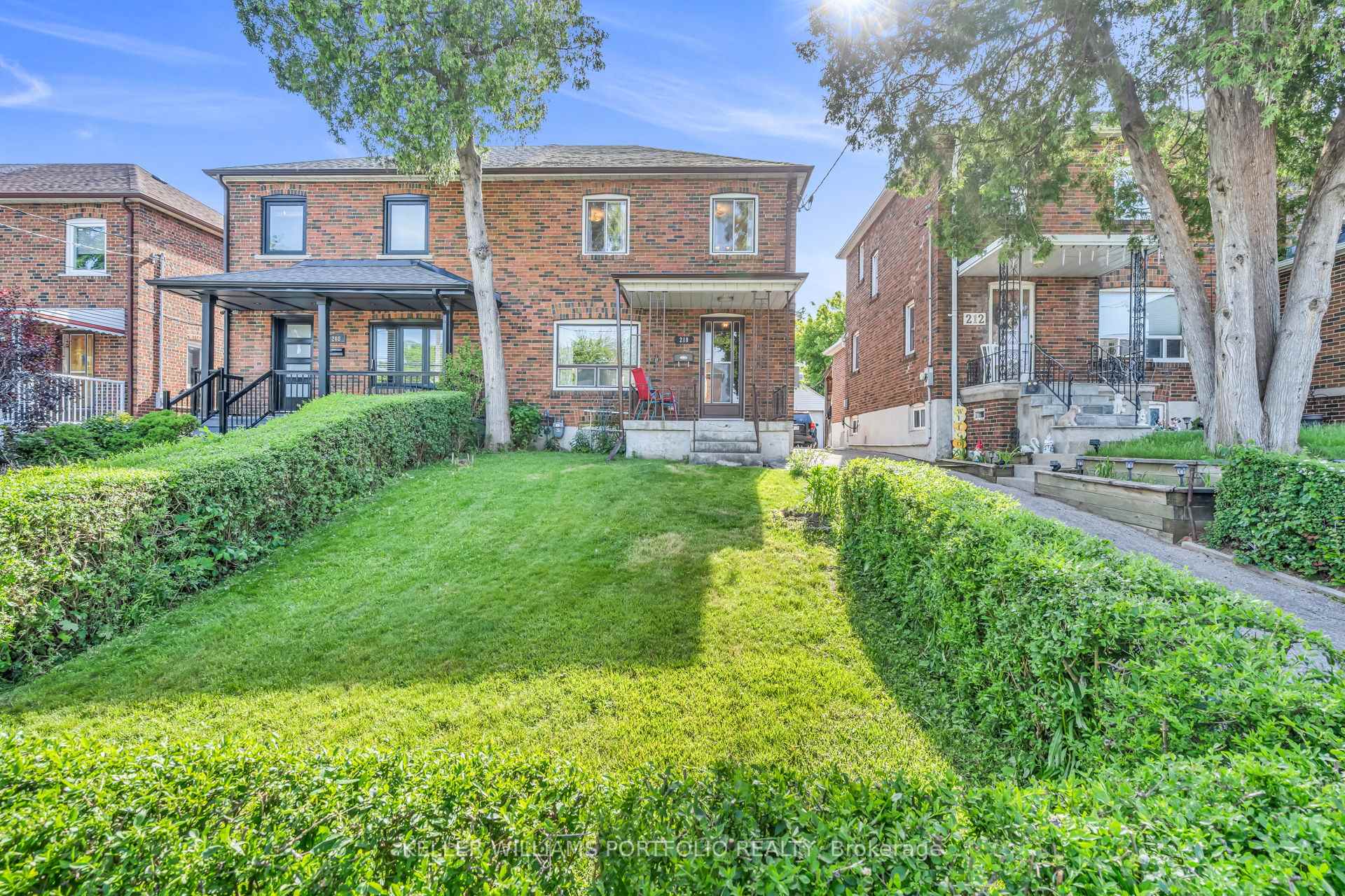 Photo 24 of 210 Bicknell Avenue, Toronto, Keelesdale-Eglinton West — HOMEH