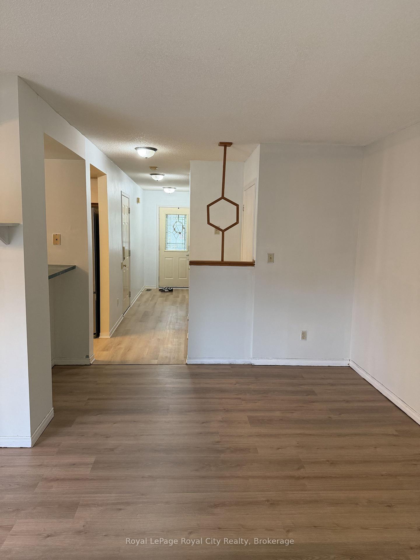 Photo 6 of 206 Rickson Avenue, Guelph, Kortright West — HOMEH