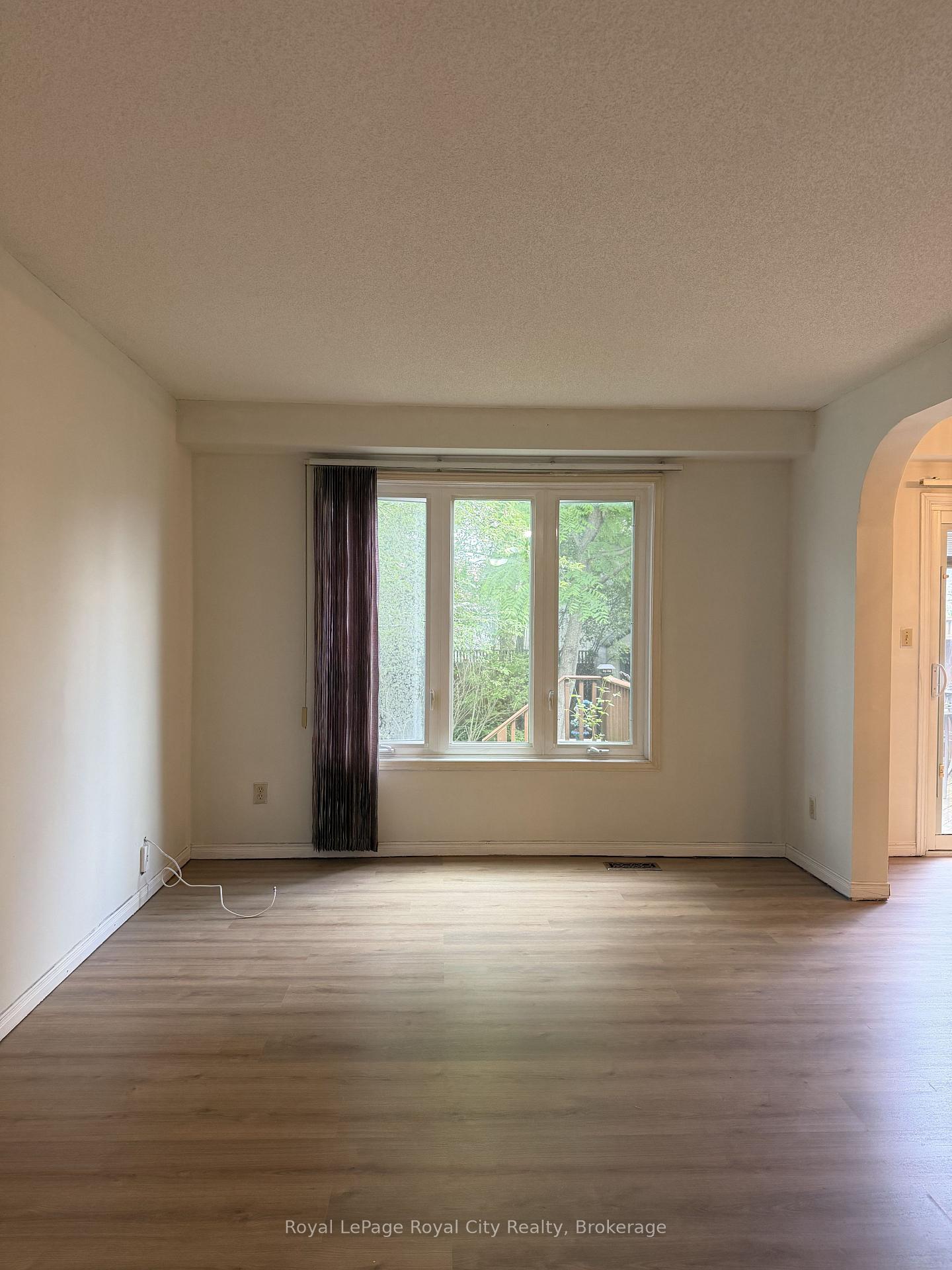 Photo 9 of 206 Rickson Avenue, Guelph, Kortright West — HOMEH