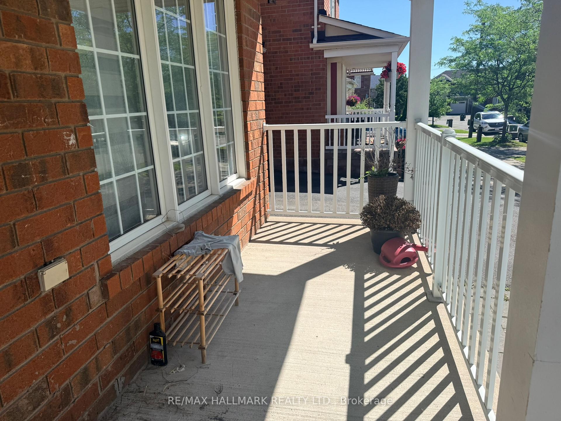 Photo 4 of 46 Hyacinth Crescent, Scarborough, Rouge — HOMEH