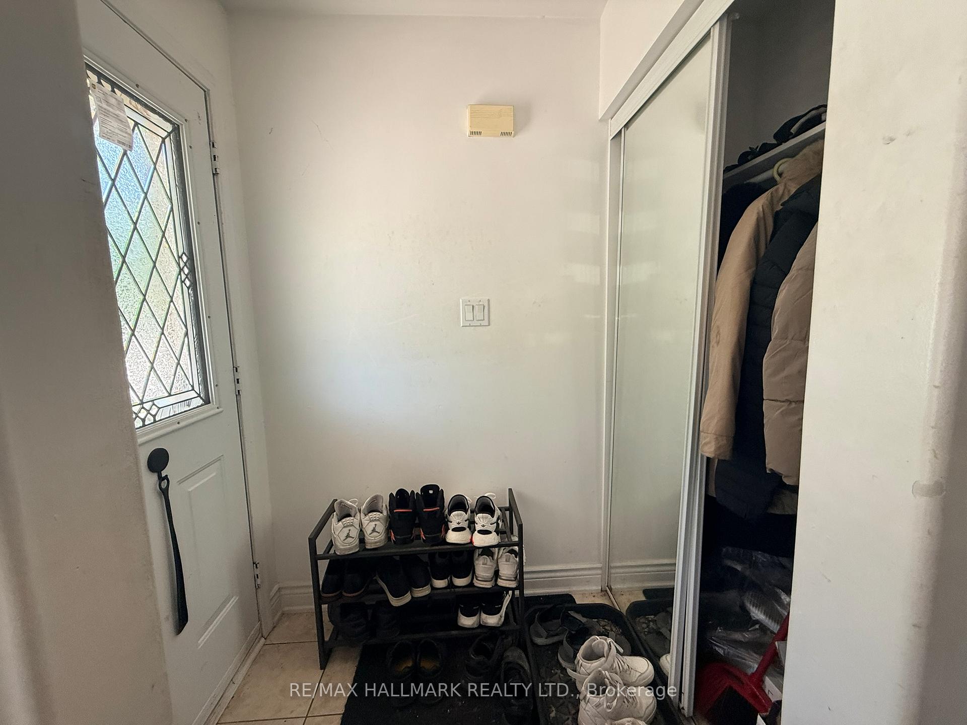 Photo 5 of 46 Hyacinth Crescent, Scarborough, Rouge — HOMEH