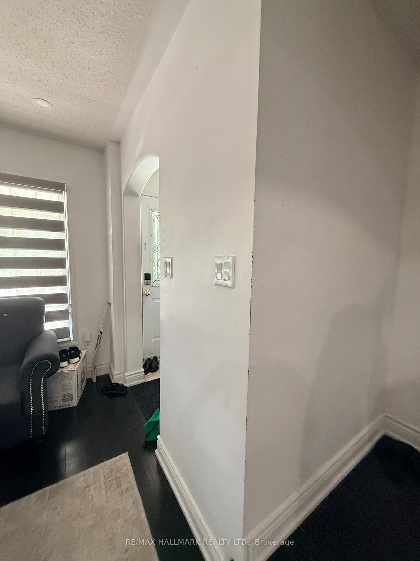 Photo 7 of 46 Hyacinth Crescent, Scarborough, Rouge — HOMEH