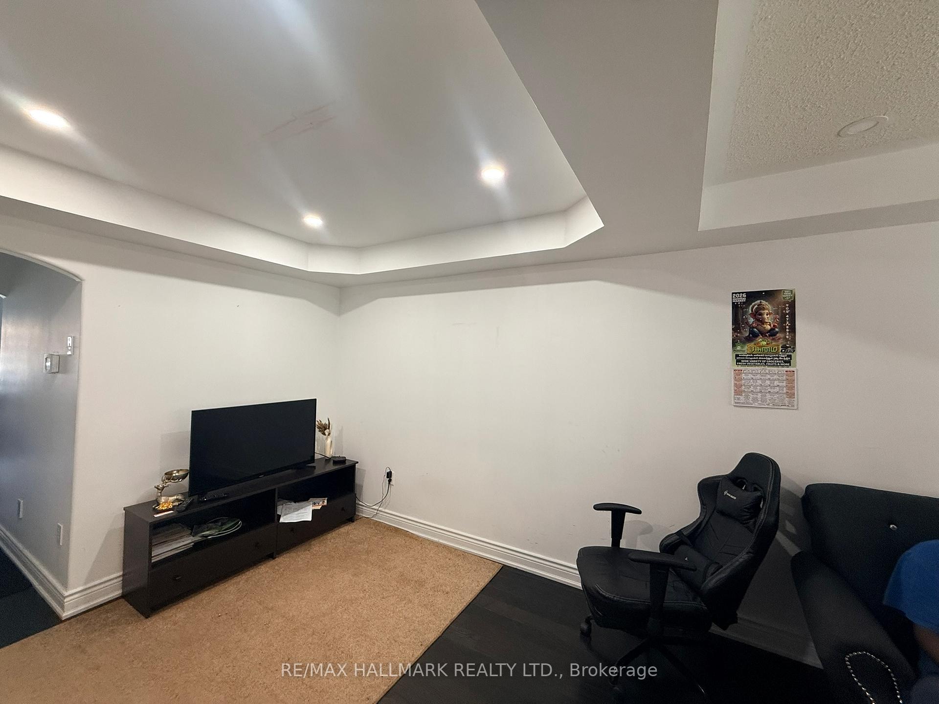 Photo 8 of 46 Hyacinth Crescent, Scarborough, Rouge — HOMEH