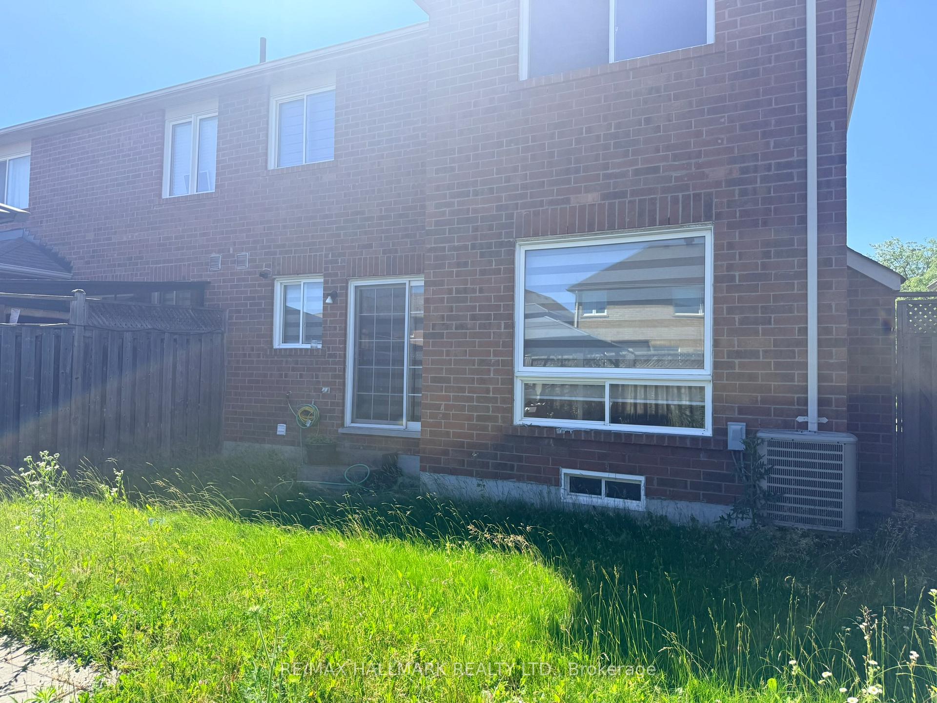 Photo 29 of 46 Hyacinth Crescent, Scarborough, Rouge — HOMEH