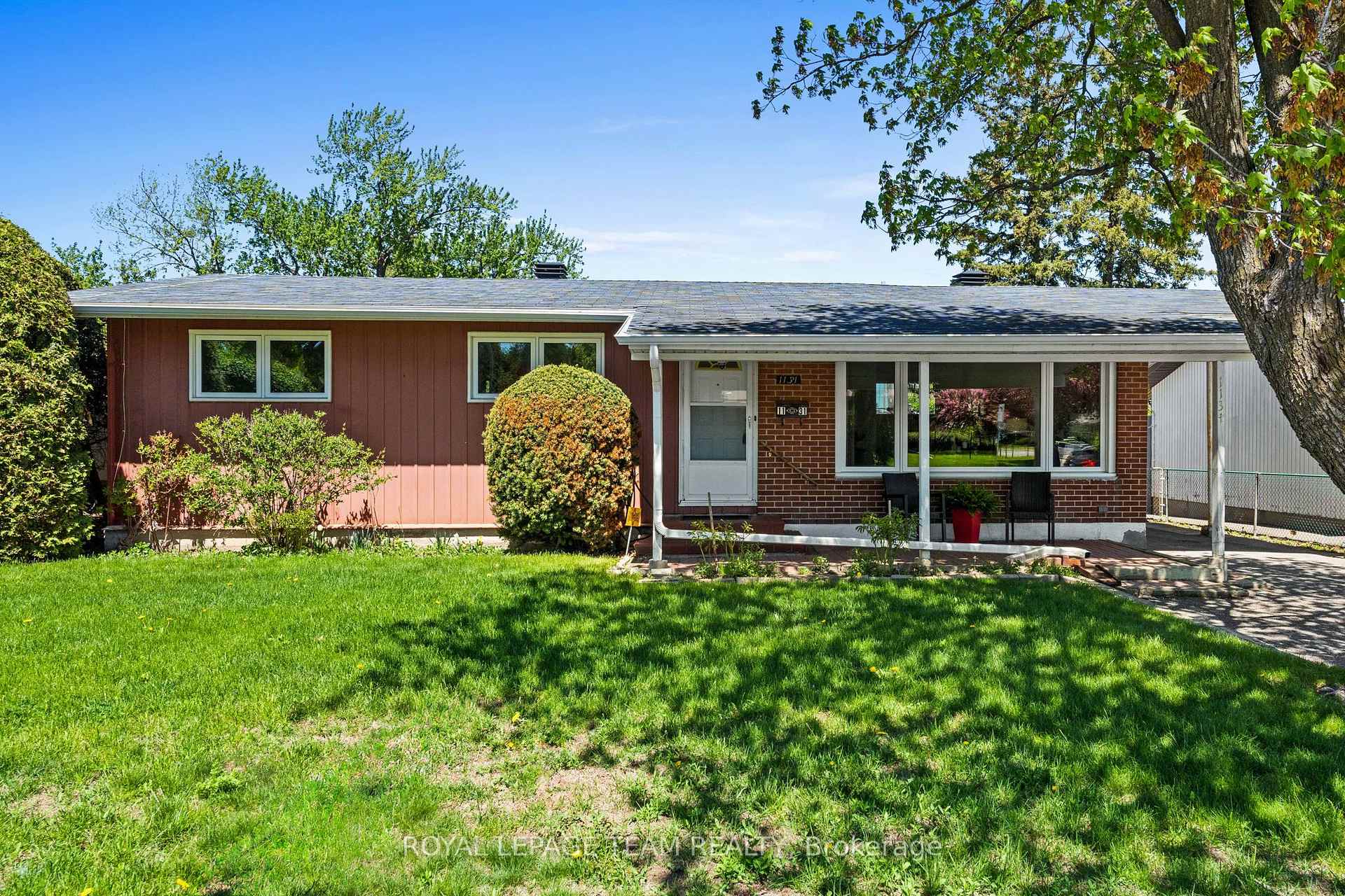 Photo 1 of 1131 Deer Park Road, Ottawa, City View/Skyline/Fisher Heights/Parkwood Hills — HOMEH