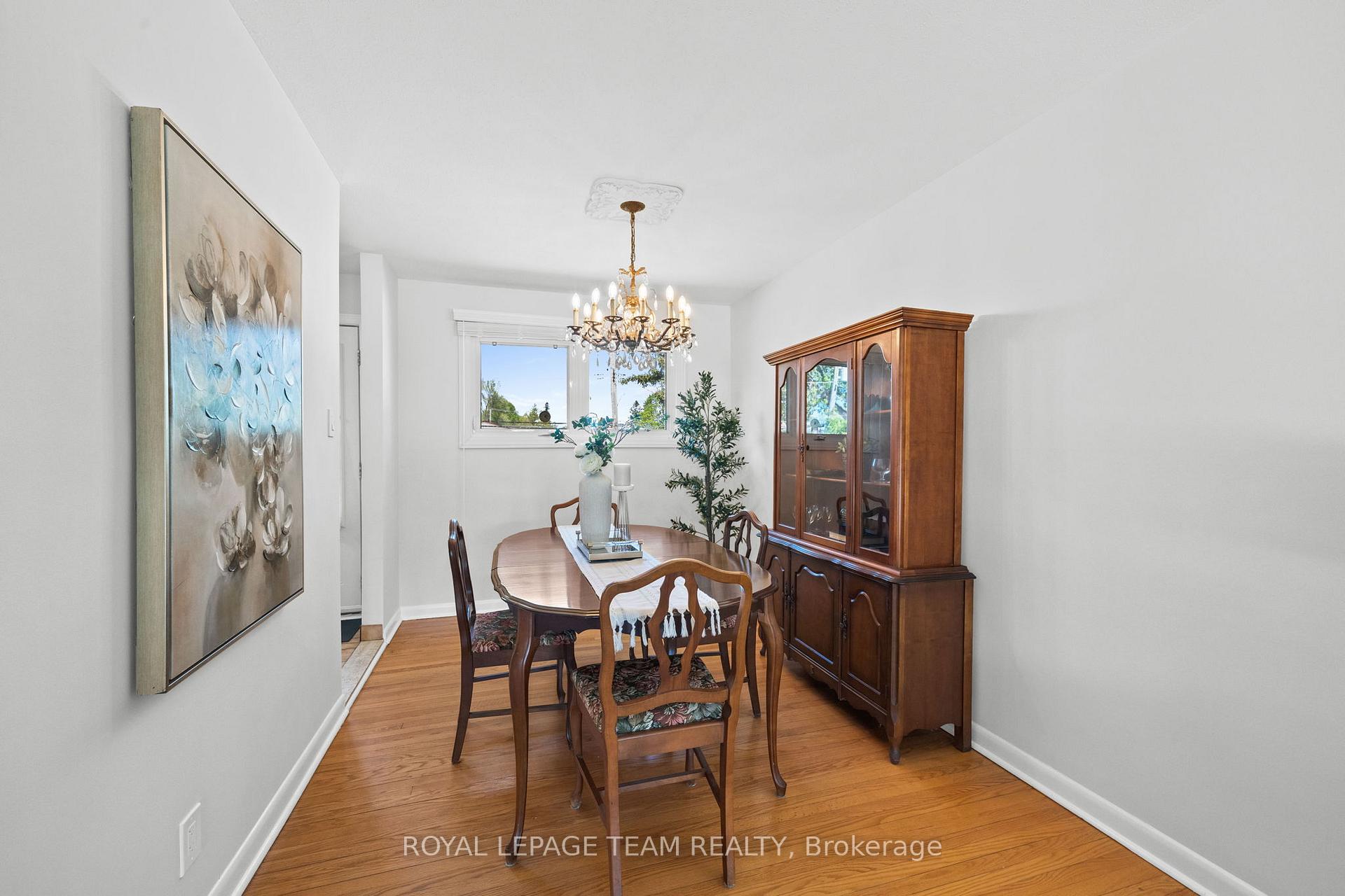 Photo 13 of 1131 Deer Park Road, Ottawa, City View/Skyline/Fisher Heights/Parkwood Hills — HOMEH