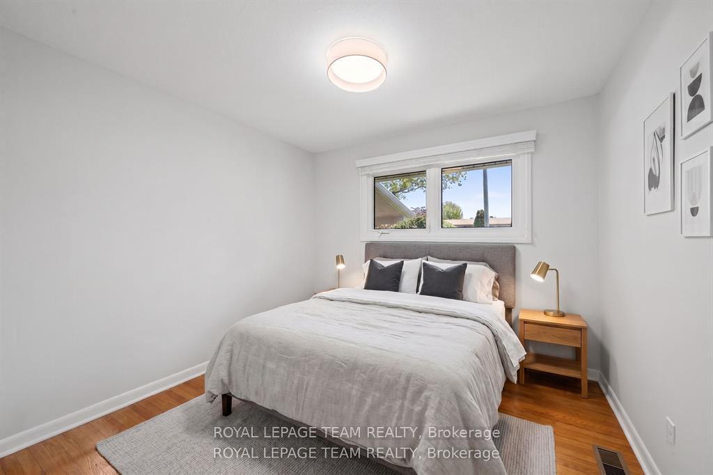 Photo 18 of 1131 Deer Park Road, Ottawa, City View/Skyline/Fisher Heights/Parkwood Hills — HOMEH