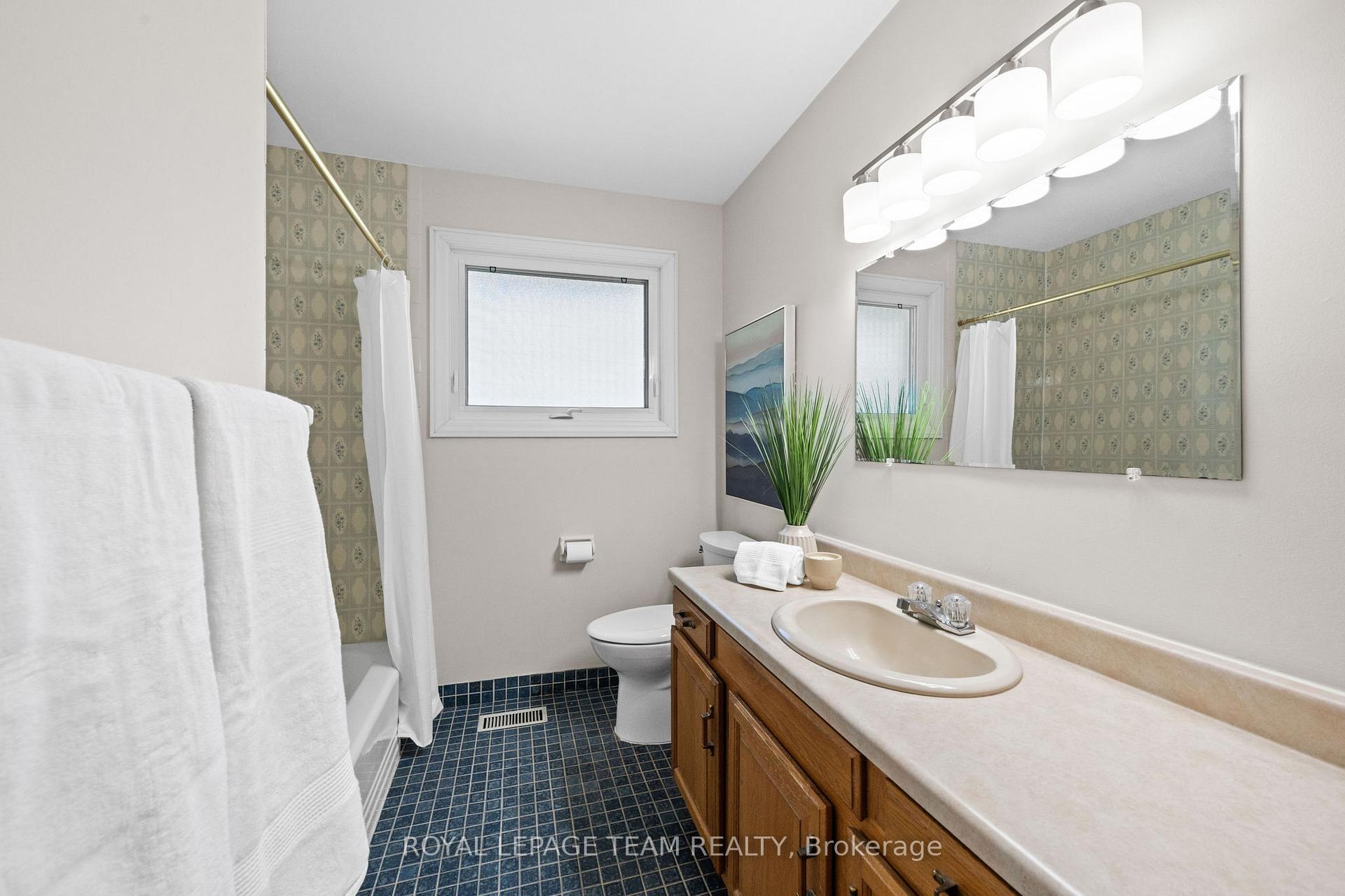 Photo 21 of 1131 Deer Park Road, Ottawa, City View/Skyline/Fisher Heights/Parkwood Hills — HOMEH