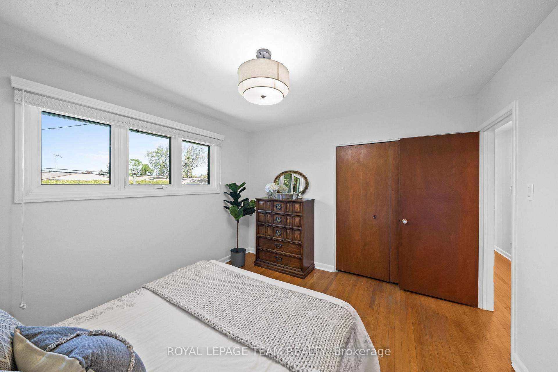 Photo 23 of 1131 Deer Park Road, Ottawa, City View/Skyline/Fisher Heights/Parkwood Hills — HOMEH